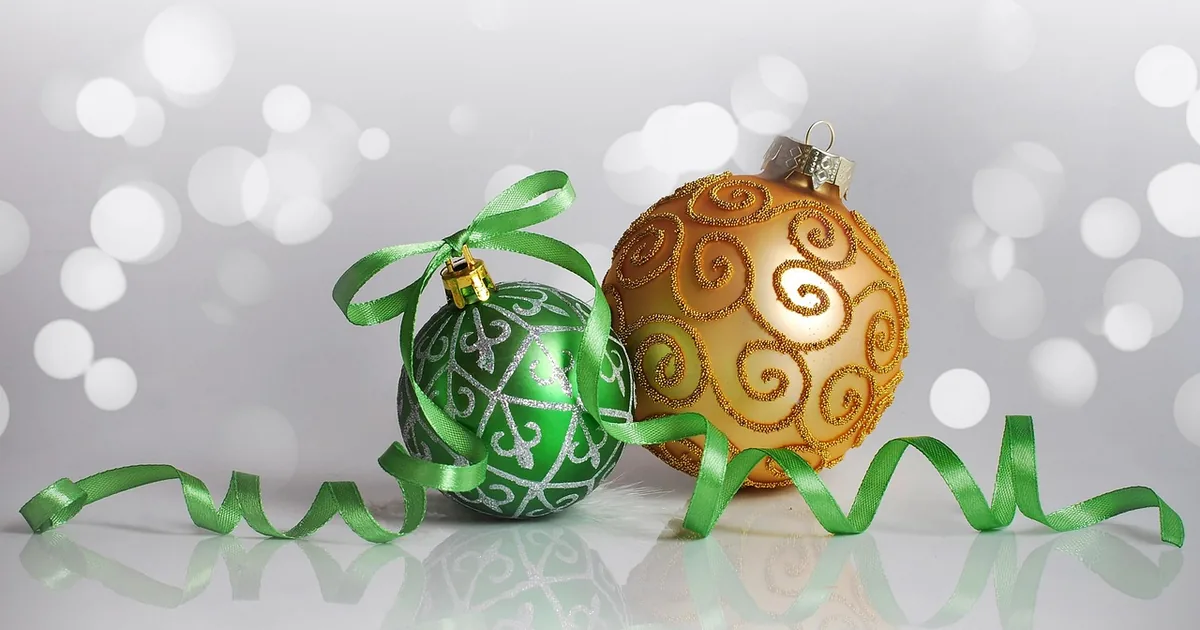 Hallmark Ornaments: Keepsake Series Numbers, Magic Ornaments and Buying Retired Pieces Explained